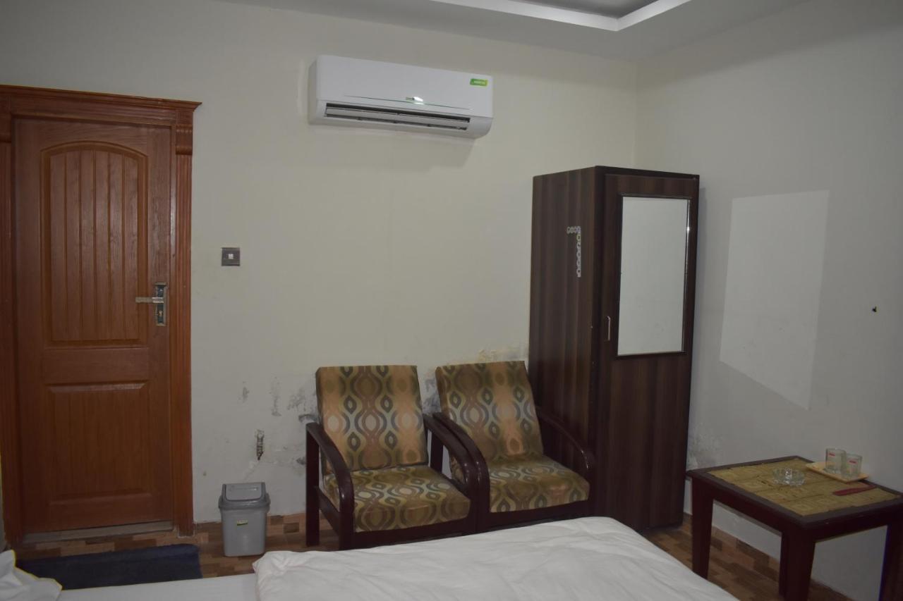 Hotel Kashmir Inn Rawalpindi Buitenkant foto