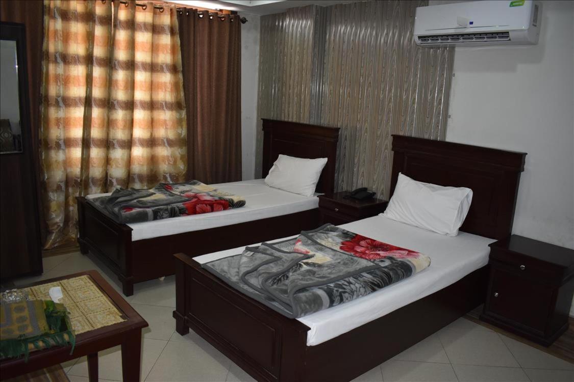 Hotel Kashmir Inn Rawalpindi Buitenkant foto