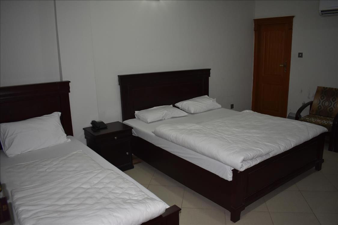 Hotel Kashmir Inn Rawalpindi Buitenkant foto